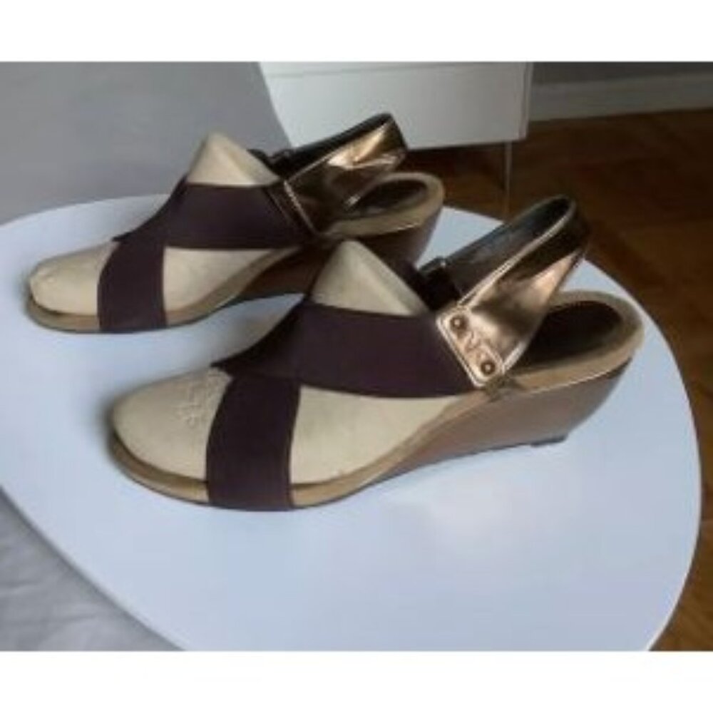 BROWN COPPER STRAP SANDALS‎ WEDGE SZ 10